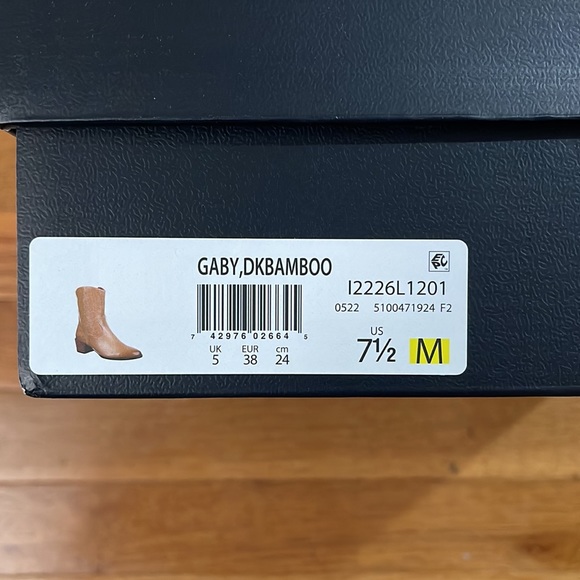 Naturalizer Gaby Western Boot - Picture 10 of 14